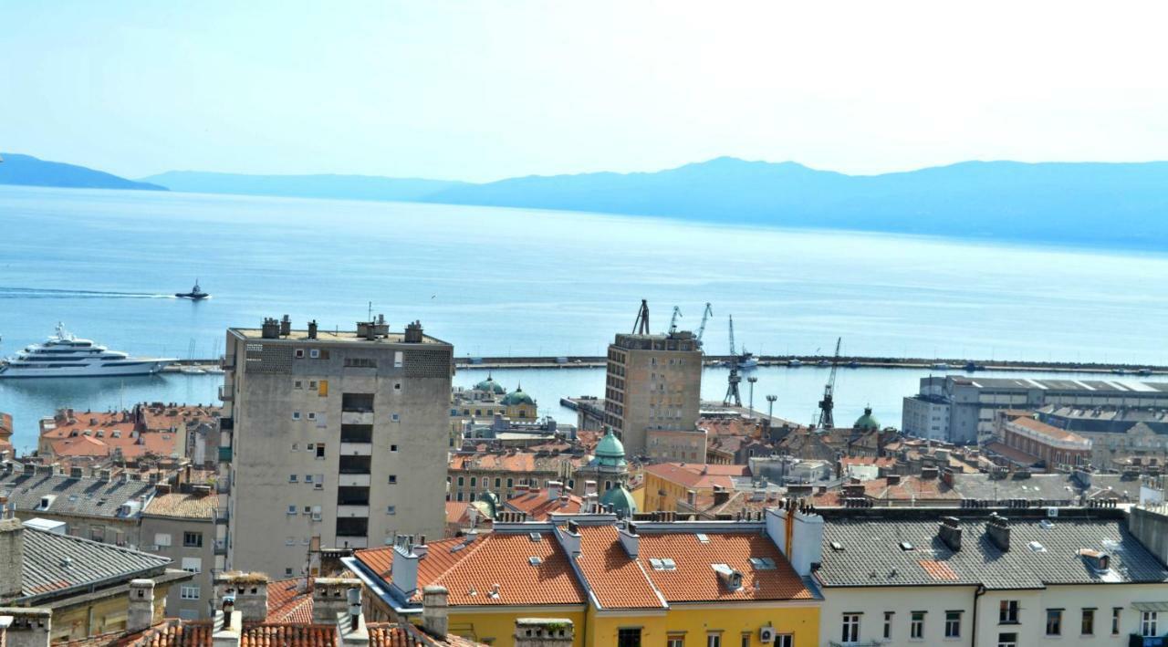 Liburana Apartment Rijeka Bagian luar foto